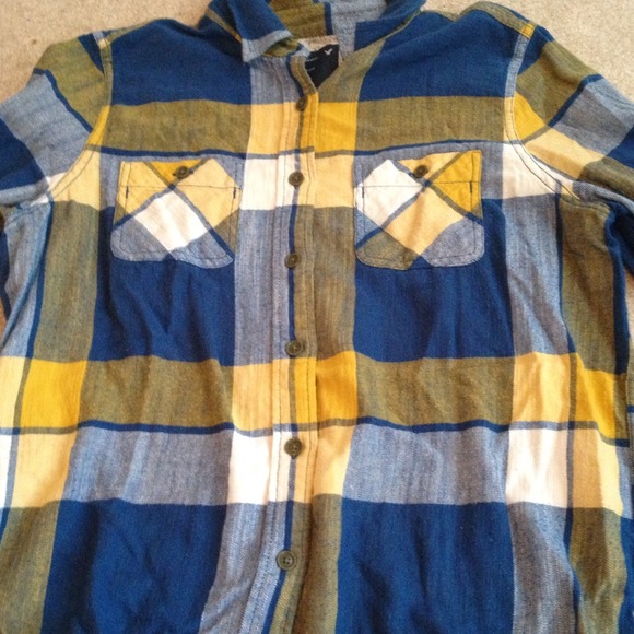 Blue & yellow plaid button down flannel!