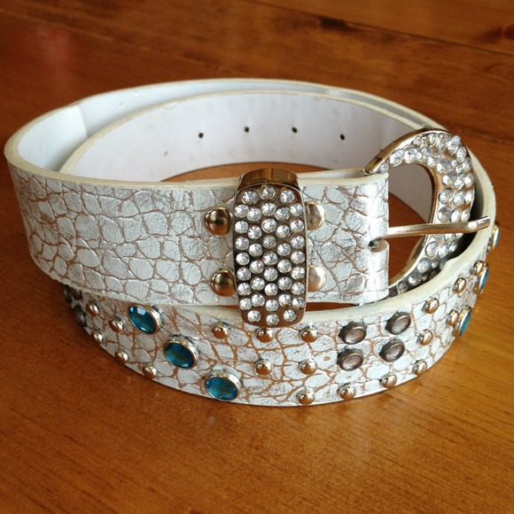 SOLD - Silver, White, and Turq Bling Belt - Size M - Picture 1 of 4