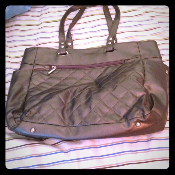 Silver KMS purse!