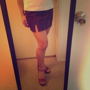 Brown mini skirt