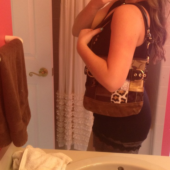 Vintage Coach Patchwork Handbag - Picture 4 of 4