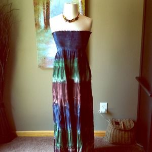 Beautiful dip-dye maxi dress!