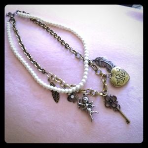 ⛔SOLD⛔Pearl chain charm necklace