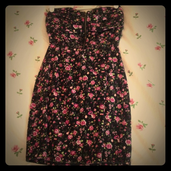 Floral mini dress!