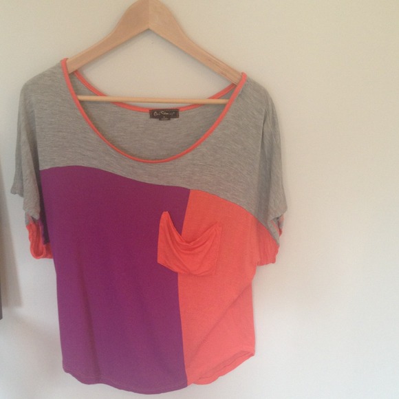 Top - Picture 2 of 3