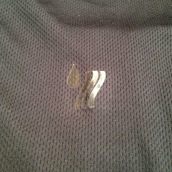 🚫SOLD IN BUNDLE🚫 REI Dri Fit Top. UPF 50+ - Picture 3 of 3