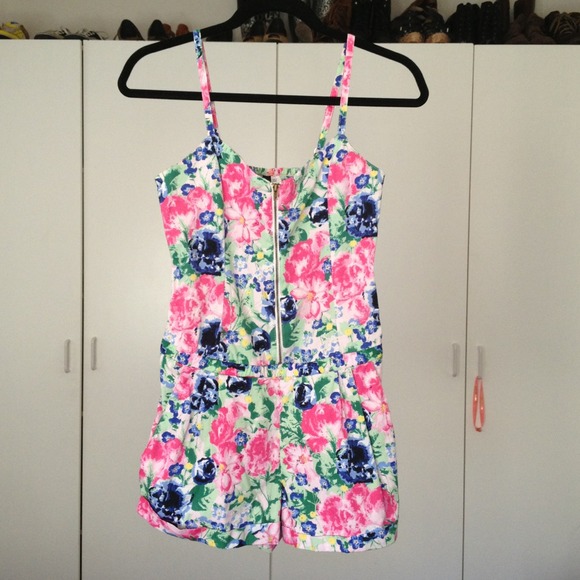 ❌SOLD❌Floral Romper