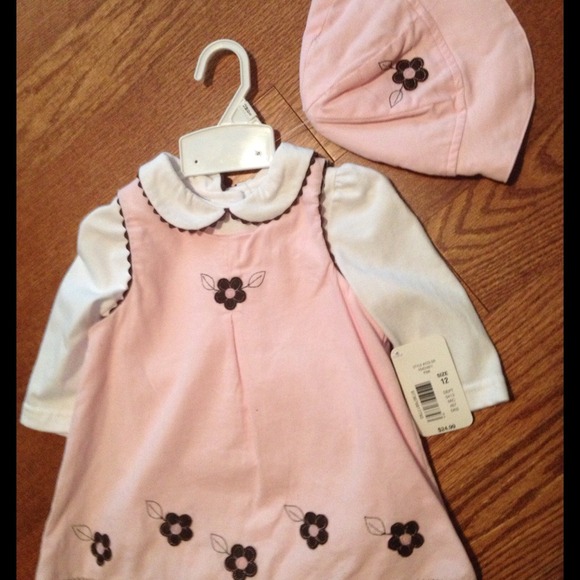 ✂✂SOLD✂✂Pale pink dress w/hat