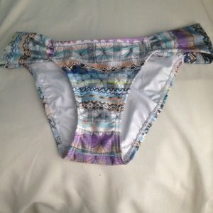 Brand new  small Oneill tribal swim bottoms