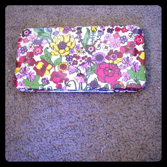 Floral design clutch wallet