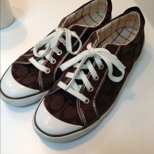 Authentic coach shoes size 9 chocolate brown