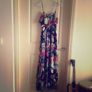 Cute summer dress! Full Leigh