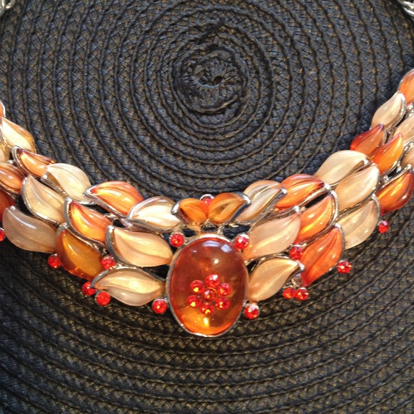 Big beautiful🎀Reduce🎀orange&cream set - Picture 2 of 4