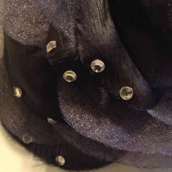 NWOT 6" Purple Lapel Flower w/ Rhinestones - Picture 4 of 4