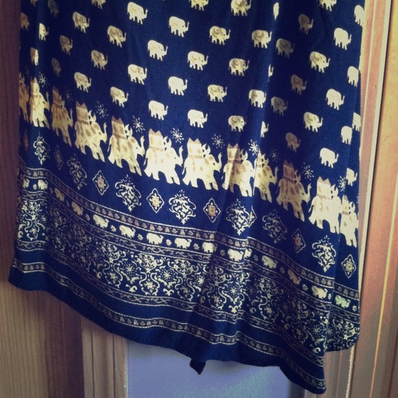 BUNDLED❌vintage black and gold elephant wrap skirt