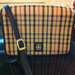 Reduced Daks Black Shoulder Bag