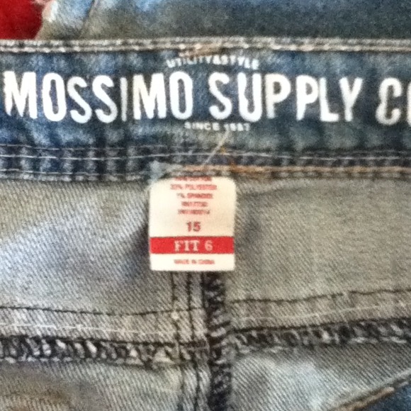 Distressed jeans - Picture 4 of 4