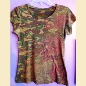 M Sheer Flower and Butterfly Camouflage T-Shirt