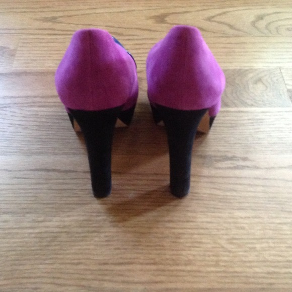 Vince Camuto color block pumps - Picture 3 of 4