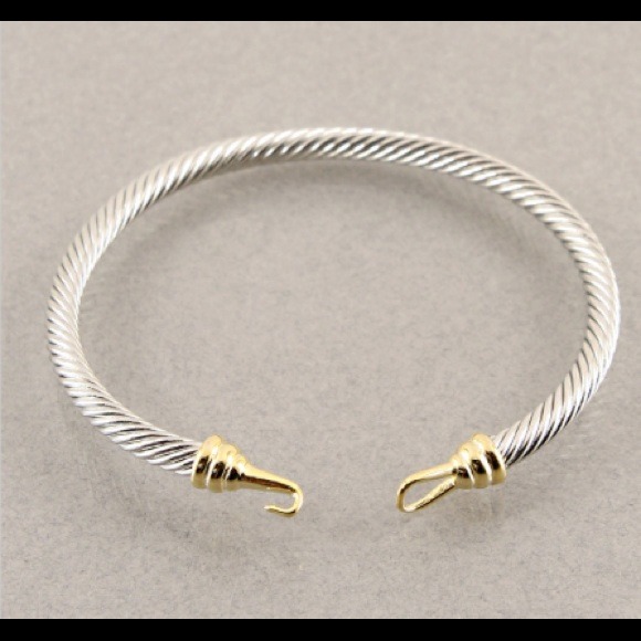 Hannah Beury Jewelry - Cable Hook Bracelet