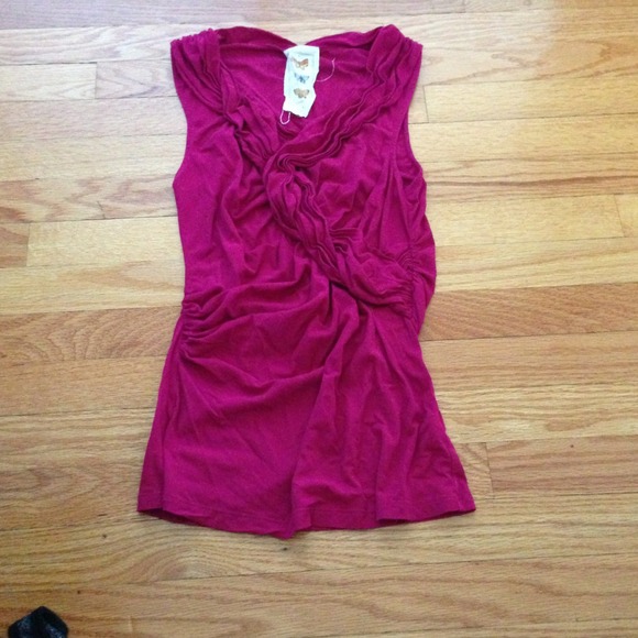 ❌*TRADED*❌ Ruched detailing hot pink tank top