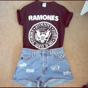Ramones Tee