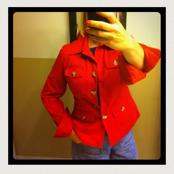 Mizrahi Red jacket - Picture 4 of 4