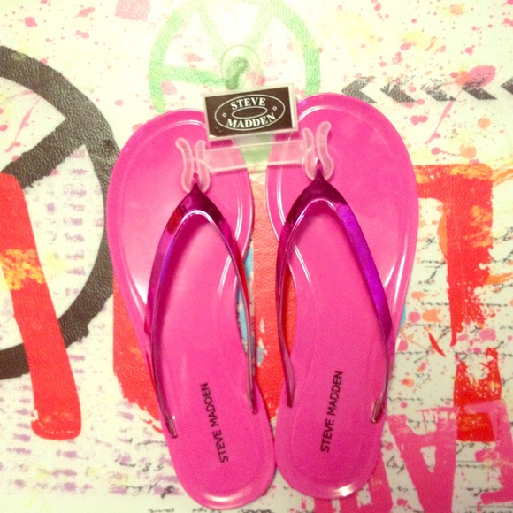 SOLD Steve Madden Pink Metallic Jelly Flip Flops