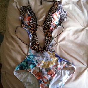 Victoria's Secret monokini! Never worn!
