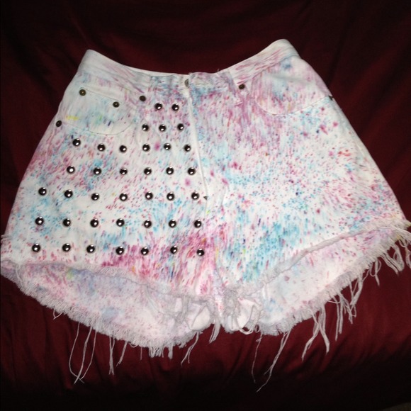 Colorful high waist shorts !