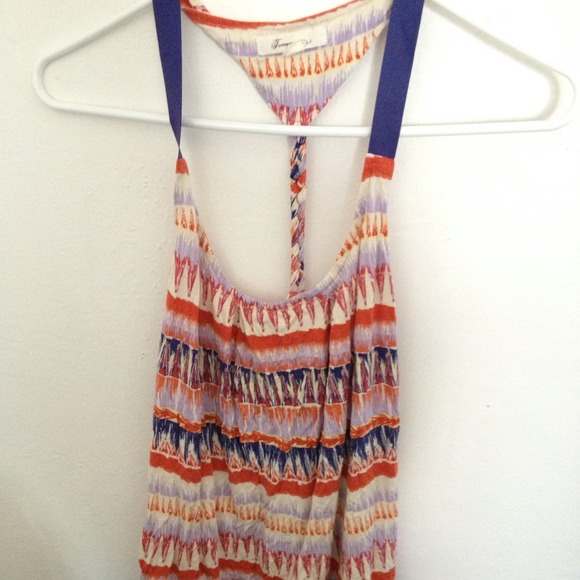 ❗BUNDLE❗Pat. Tank, flower tank, crochet