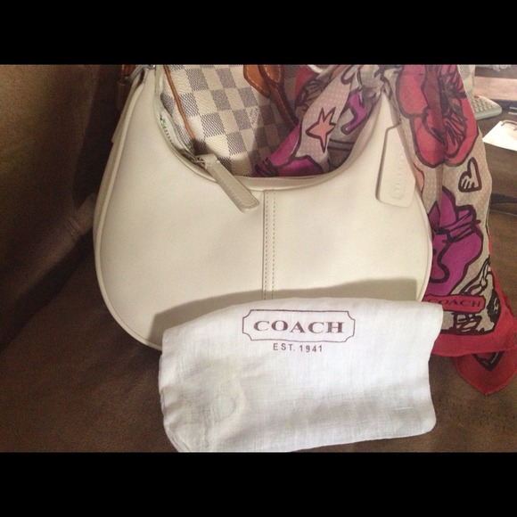 Coach leather bag in new sold !