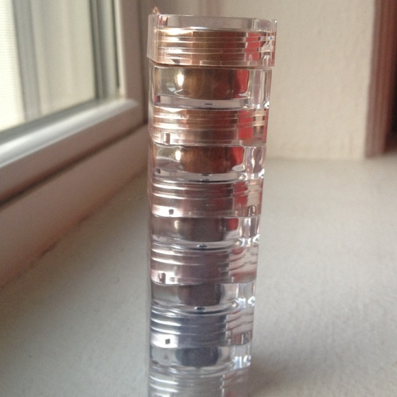 Sold!!!! Assorted loose eye shadow