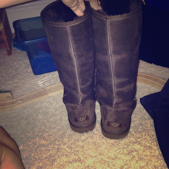 REDUCED❗Tall Chocolate uggs