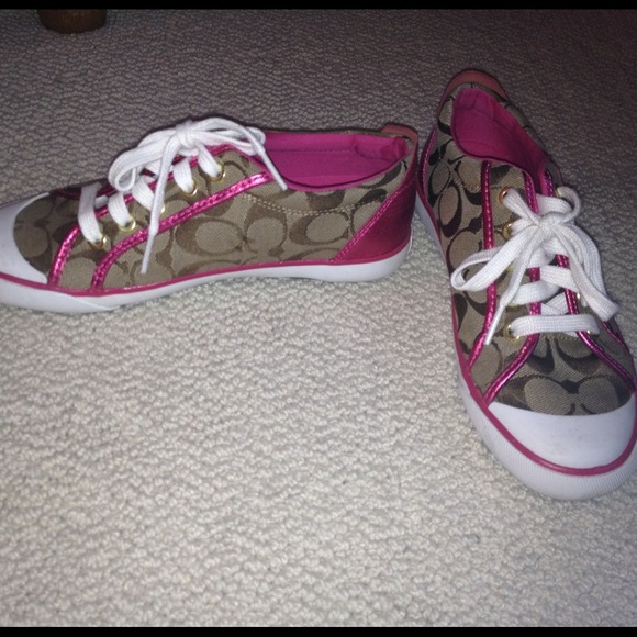 Coach Shoes - Picture 2 of 3