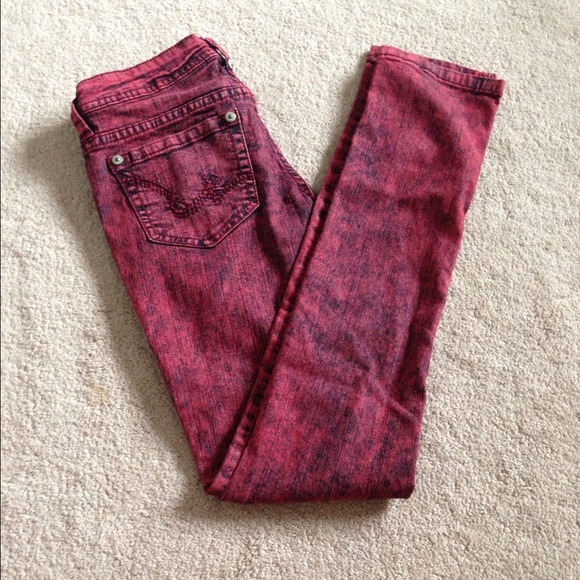 🚫Sold🚫Red acid wash denim