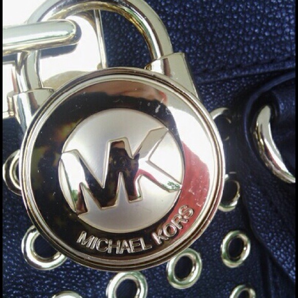 Authentic Michael kors grommet bag NOT FOR SALE!! - Picture 3 of 3