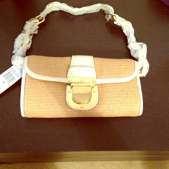 MICHAEL Michael Kors Bags White Michael Kors Over The Shoulder Woven Bag Poshmark