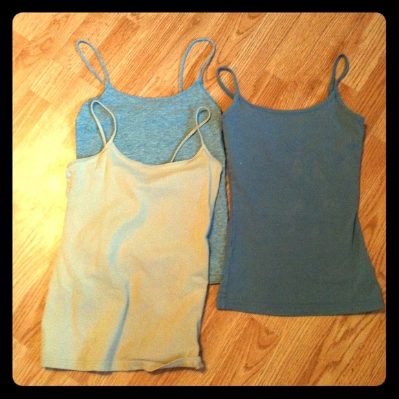 Three Forever 21 tank tops sz small