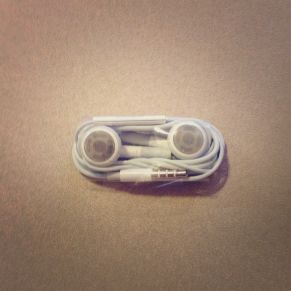 Apple iPOD/Phone Ear Buds