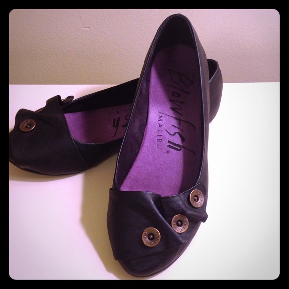 Black Blowfish Flats