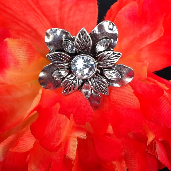 Silver Rhinestone Ring - Picture 2 of 2