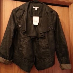 PRICE REDUCED!!! NWT Cabi Jacket🎉🎉🎉