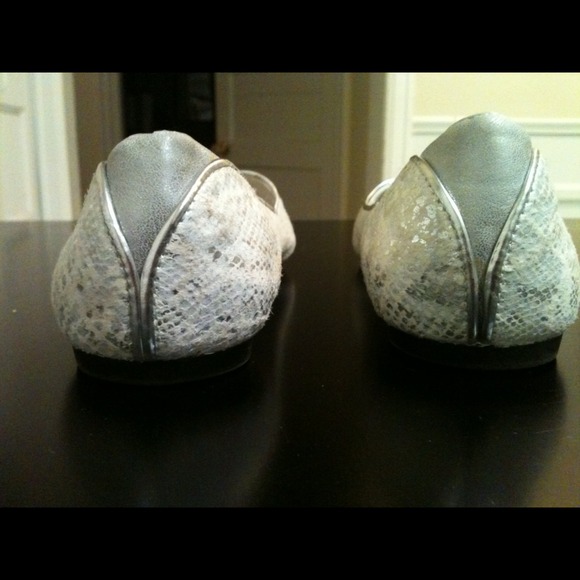 SOLD - Picture 3 of 4