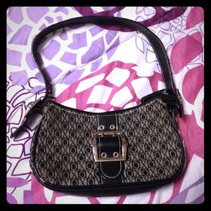 XOXO Petite Black & Grey Purse