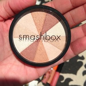 SOLD SMASHBOX Highlighter Powder