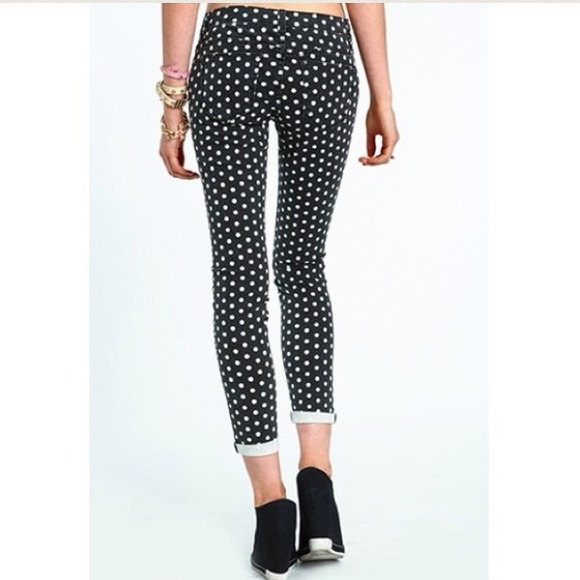 ✖️SOLD✖️Black Polka Dot Skinny Jeans - Picture 3 of 4
