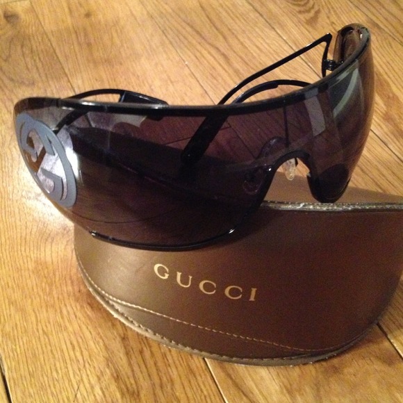 Woman's Black Authentic Gucci Shades!!!