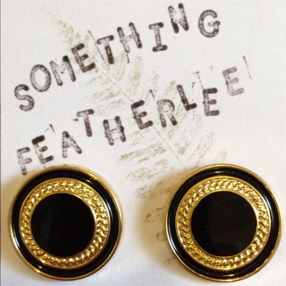 Fancy Button Earrings - Picture 3 of 4