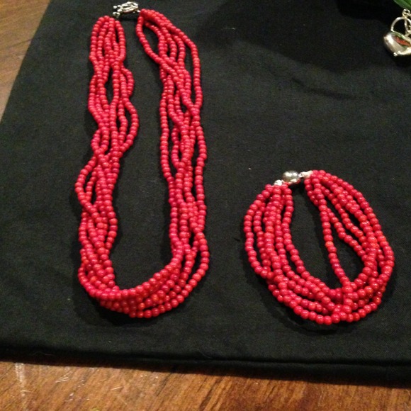 Red beaded necklace and bracelet